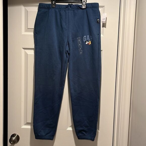 Gap + Disney Mickey Mouse sweatpants size medium. - Picture 2 of 7